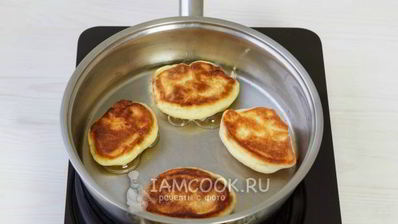 оладьи на кефире пышные