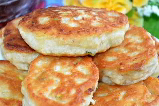 Оладьи овсяные с кабачком