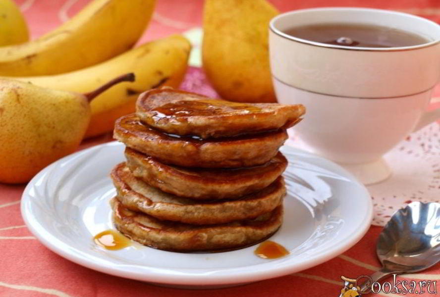 Оладьи с грушами и бананом