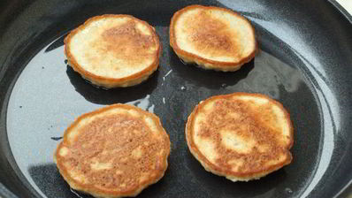 оладьи с грушами и бананом