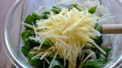 оладьи с картофелем и шпинатом