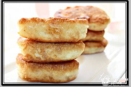 Пышные оладушки на дрожжах