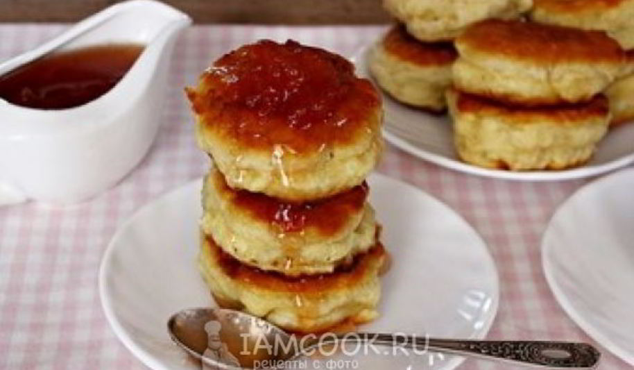 Рецепт пышных оладушек на кефире