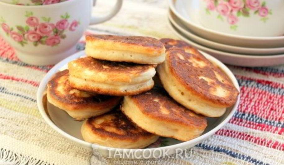 Рецепт пышных оладий на кислом молоке