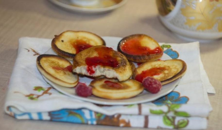 Рецепт пышных оладий на молоке без дрожжей