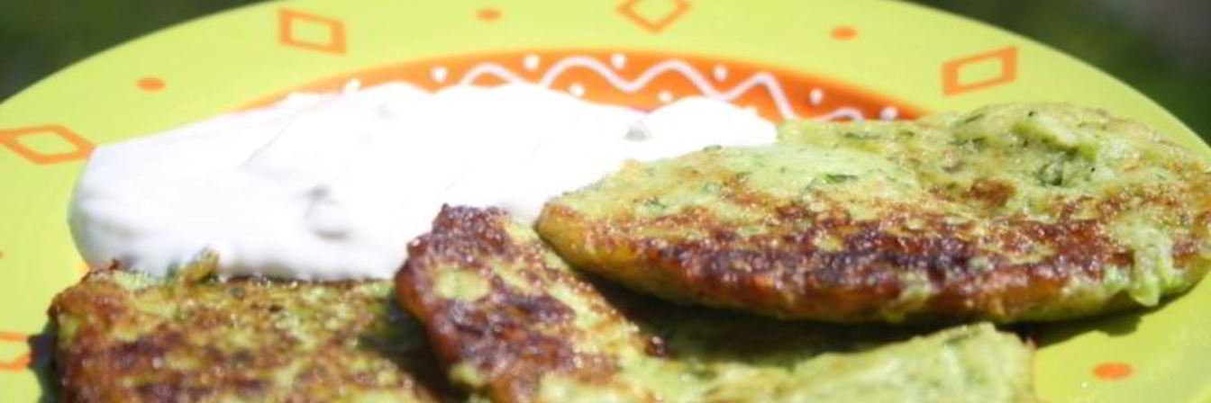 Весенние кабачковые оладьи с сыром сулугуни Самые любимые