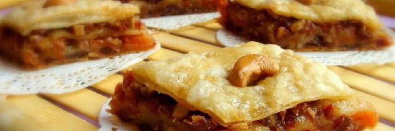 Пахлава с финиками и курагой