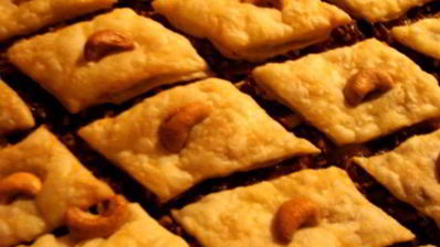 пахлава с финиками и курагой