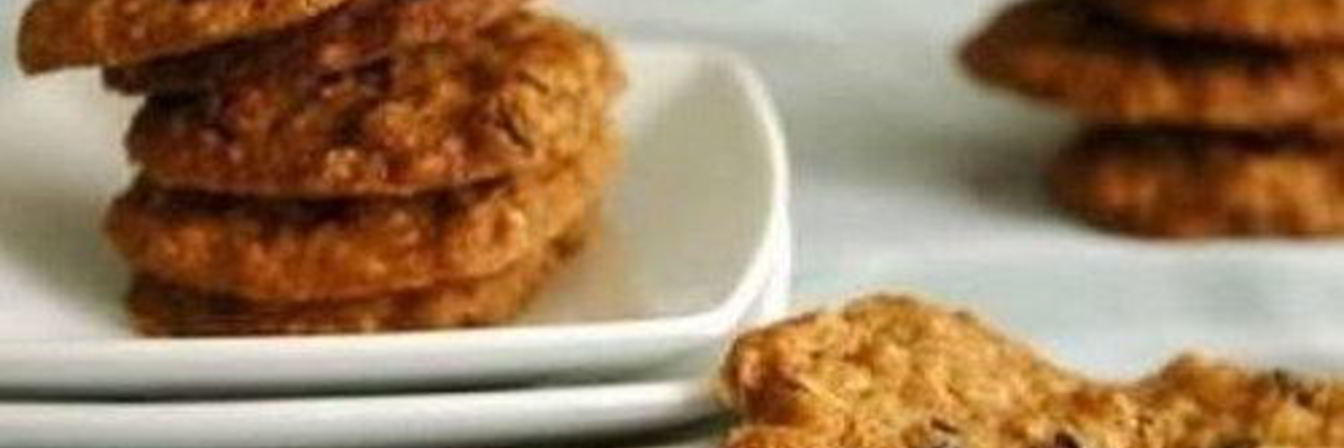 Диетическое овсяное печенье с медом и корицей