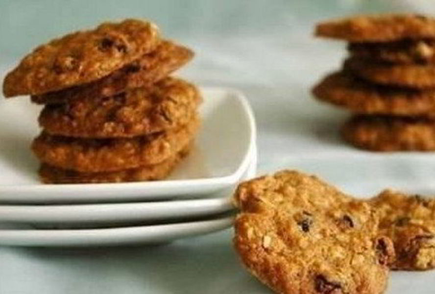 Диетическое овсяное печенье с медом и корицей