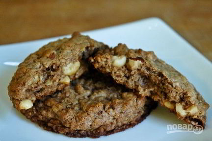 Хрустящие печенья из овсяных хлопьев и фундука