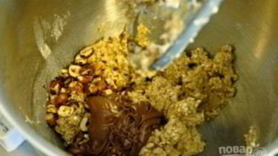 хрустящие печенья из овсяных хлопьев и фундука