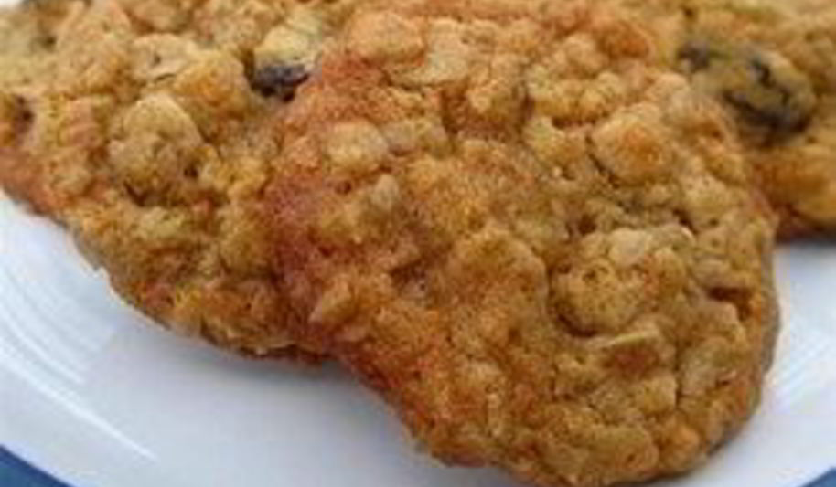 Рецепт медово-овсяного печенье с изюмом