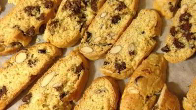 миндальные бискотти с темным шоколадом