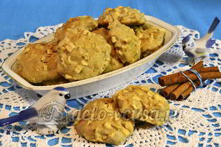 Печенье с яблоками и корицей