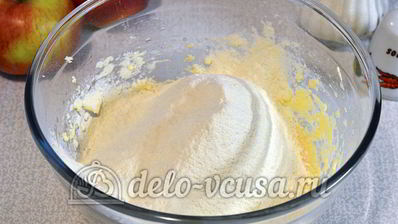 печенье с яблоками и корицей