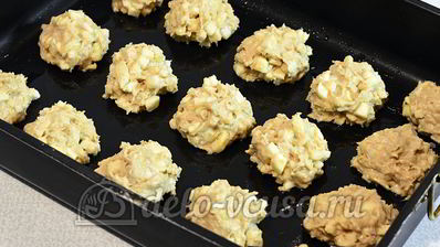 печенье с яблоками и корицей