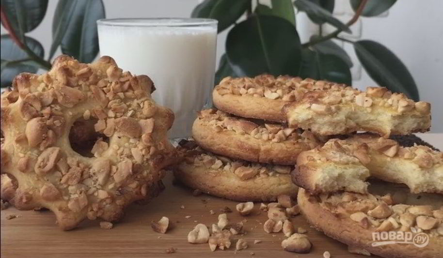 Рецепт песочного печенья кольцо с арахисом