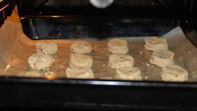 песочное печенье с орехами пекан