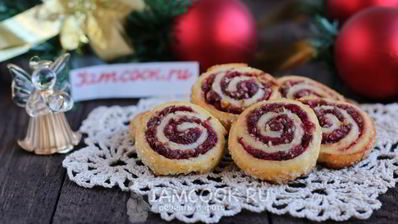 праздничное печенье с клюквой и орехами