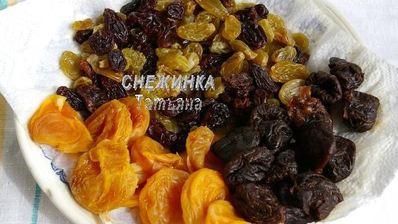 ржаное печенье с пастой из сухофруктов