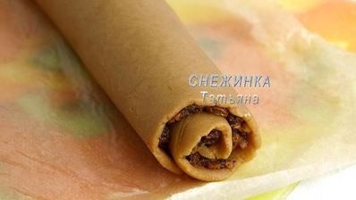 ржаное печенье с пастой из сухофруктов