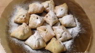 слоеные печенья с шоколадом и орехами