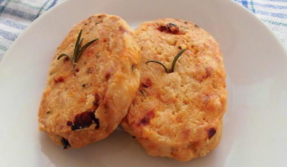 Рецепт сырного печенья к шампанскому