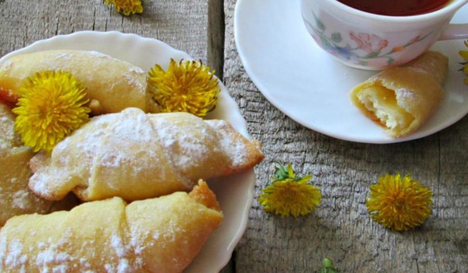 Рецепт творожных рогаликов с изюмом