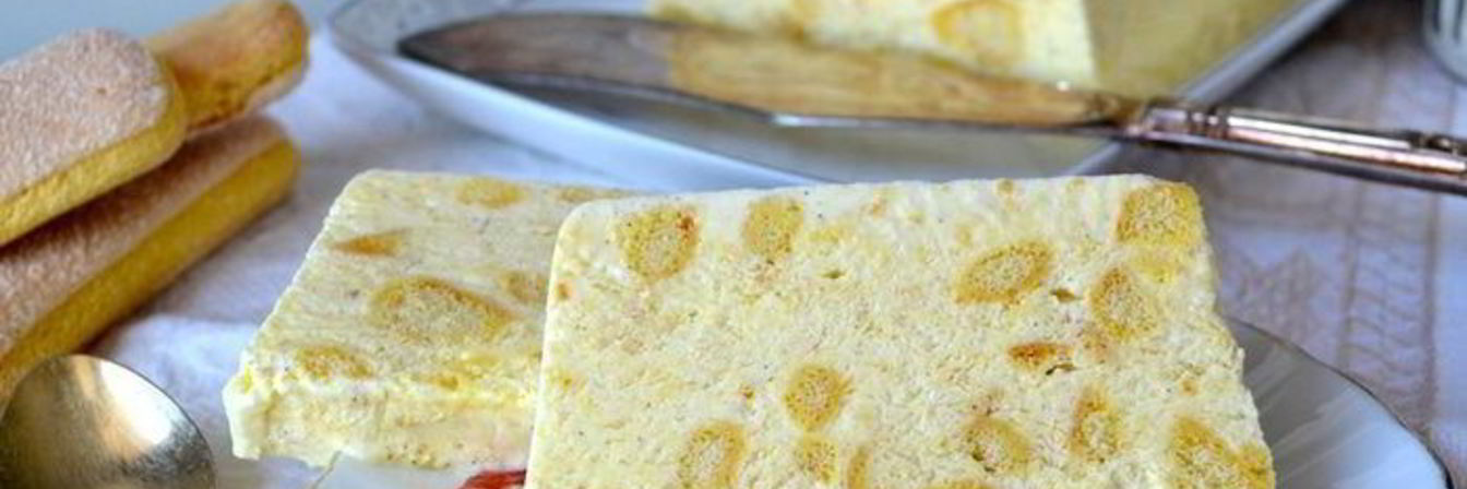 Ванильное парфе с крошкой печенья