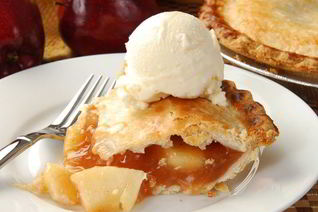 Бисквитный яблочный пирог