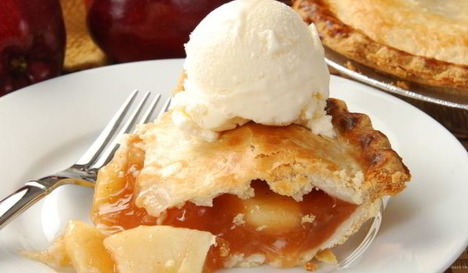 Рецепт бисквитного яблочного пирога