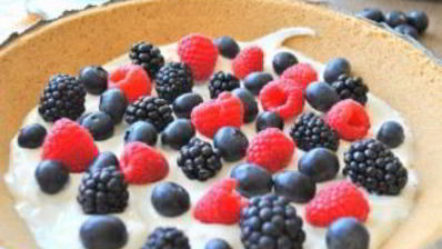 быстрый пирог с ягодами