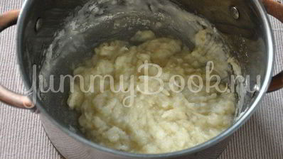 дрожжевой пирог с фруктами и ягодами