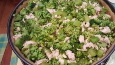 киш лорен с курицей и брокколи