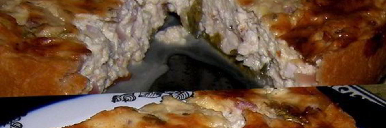 Киш средиземноморский с курицей и базиликом