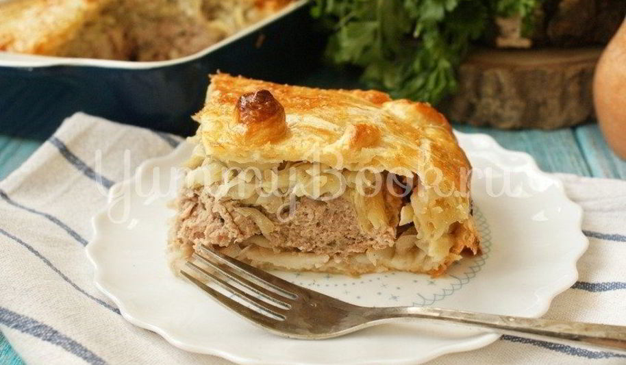 Рецепт мясного пирога из слоеного теста