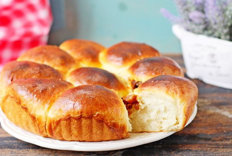 Отрывной пирог с тушеной капустой