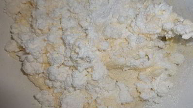 пирог с абрикосами и черешней