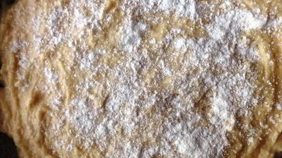 пирог с абрикосами и черешней