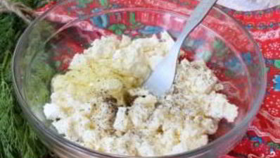 пирог с брынзой из слоеного теста