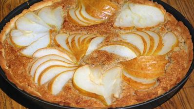 пирог с грушами и марципаном