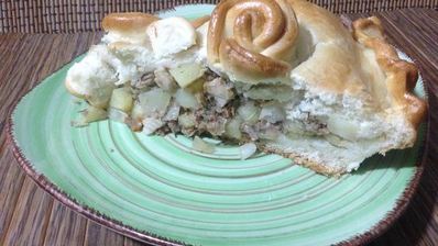 пирог с курицей и вялеными помидорами