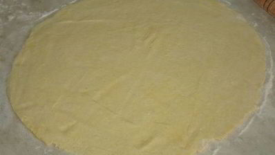 пирог с луком и плавленными сырками