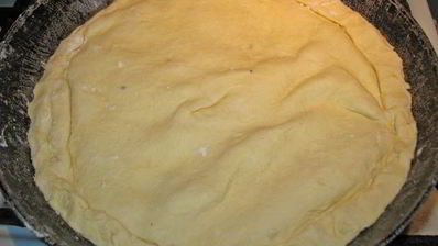 пирог с луком и плавленными сырками