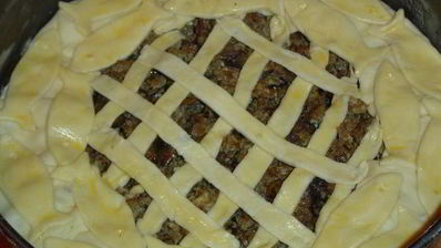 пирог с мясом и грибами