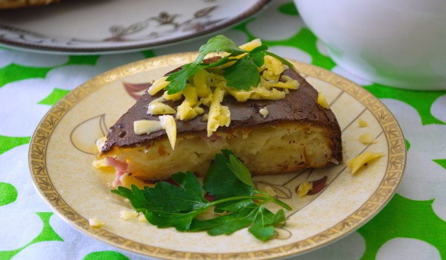 Рецепт пирога с сыром и ветчиной