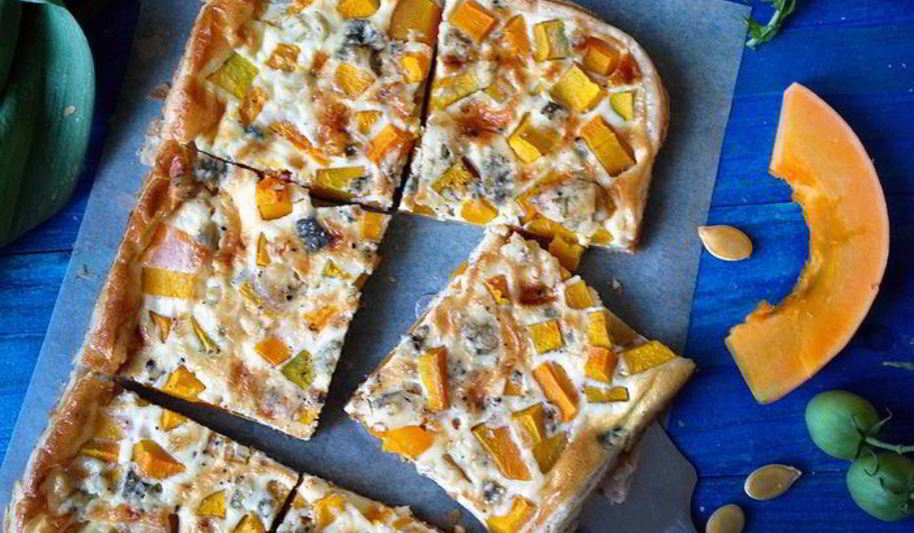 Рецепт пирога с тыквой и голубым сыром