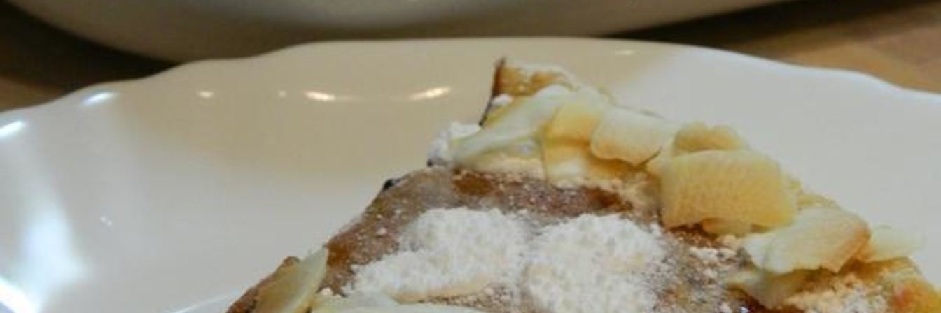 Пирог с вишней и шоколадом