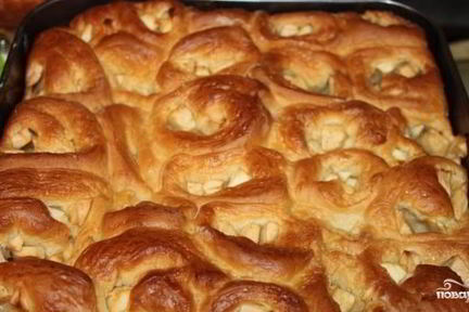 Пирог яблочный дрожжевой